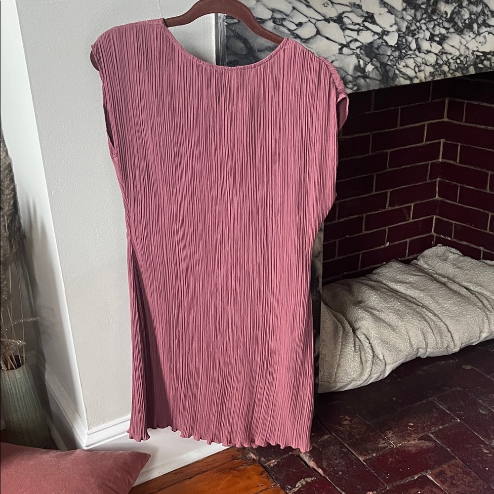 Madewell Mauve Plisse dress